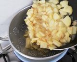 A picture of step 4 of Spanish Potato and Onion Omelette (Tortilla de Patata y Cebolleta).