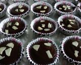 Foto langkah ke 5 dari resep Brownies Mini Cup.