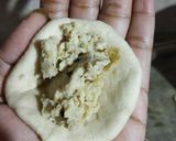 A picture of step 5 of Urad dal kachuri.