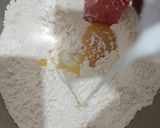 Foto langkah ke 1 dari resep Merah Putih Condensed Milk Bread (tanpa telur).