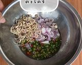 รูปขั้นตอนการทำที่ 2 ของ ปลากุเลายำสมุนไพร