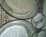 A picture of step 1 of Bajry KY Aaty ka Cake.
