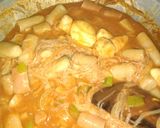 Foto langkah ke 7 dari resep Tteokbeokki Guksu.