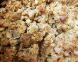 A picture of step 4 of Smoked Bacon Stuffing with onions and black pepper and Apple 😁.