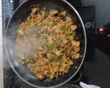 Foto del paso 3 de la receta: Arroz seco con verduras y champiñones