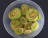 A picture of step 7 of Parsley and egg roll pancakes.