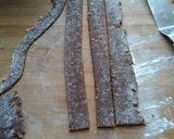 Une image de l'étape 5 de Tourte de linz (compote et confiture).