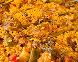 A picture of step 4 of Paella Valenciana.
