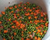 A picture of step 2 of Minji stew.
