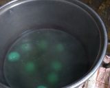 Foto langkah ke 5 dari resep Klepon isi gula merah.