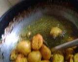 A picture of step 4 of Kadhi pakora (mother in law recipie).