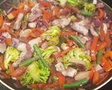 Foto del paso 2 de la receta: Wok de pollo y tirabuzones