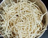 शेजवान ट्रिपल फ्लेवर (schezwan triple flavour recipe in Hindi) रेसिपी चरण 4 फोटो