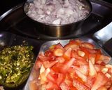 A picture of step 1 of Inda na puda (stuff egg omelette).