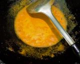 Foto langkah ke 3 dari resep Gulai daun ubi tumbuk.