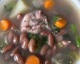 Foto langkah ke 5 dari resep Sup Ayam Kacang Merah.
