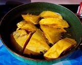 A picture of step 3 of Pomfret er Tok-Jhal.
