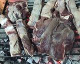 Foto del paso 4 de la receta: Tapa de asado rellena a la parrilla