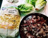Csirkeszív pörkölt, szívsalátával, svábtésztával recept fázis 1 fotója