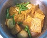 Foto langkah ke 6 dari resep Tahu Telur Masak Curry.