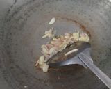 Foto langkah ke 3 dari resep Nasi goreng kampung.