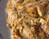 Foto langkah ke 3 dari resep Bihun goreng simple, bahan murah meriah.