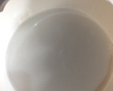 A picture of step 1 of Coconut Pap(Akamu).