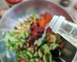 A picture of step 4 of Spicy cabbage, carrot and cucumber pickle.