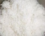 A picture of step 2 of Coconut gullisuwa.