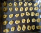 Foto langkah ke 5 dari resep Sagu Keju Lumer.