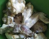 Foto langkah ke 1 dari resep Semur Ayam Kentang Sedap Manis Gurih.