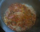 A picture of step 4 of Spaghetti sausage.