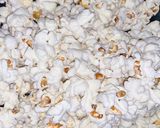 Hình bước làm 1 của món Bắp rang (vị bơ và milo)