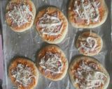 Foto langkah ke 7 dari resep Pizza mini empuk *bisa simpan freezer.