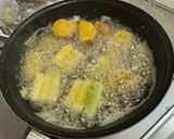 A picture of step 6 of Deep-fried Tofu skewers.