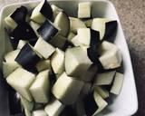 Aubergine curry in peanut sauce recipe step 1 photo