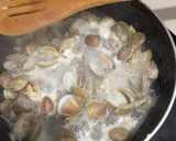 Foto del paso 3 de la receta: Almejas a la marinera