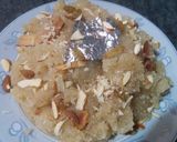 A picture of step 2 of Suji ka halwa.