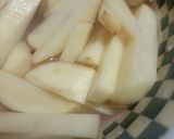 Foto langkah ke 2 dari resep Kentang goreng tepung.