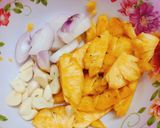 Hình bước làm 1 của món Vịt nấu khóm