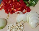 Foto langkah ke 2 dari resep Tumis paprika.