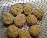 Foto del passaggio 5 della ricetta Frittelle di broccoletti e acciughe di carnevale