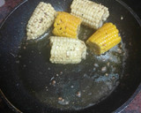 Foto del paso 5 de la receta: Contramuslos asados en freidora de aire con papas arrugas, piña y mojo verde