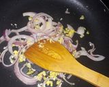 A picture of step 2 of Potato and chicken stir fry.