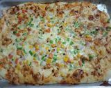 A picture of step 3 of Pita bread pizza.