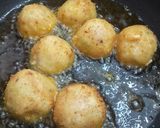 सूजी स्टफ चीजी बॉल्स (sooji stuffed cheese balls recipe in Hindi) रेसिपी चरण 5 फोटो