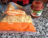 Foto del paso 1 de la receta: Tagliatelle fresco con salsa basilico y surtido de setas