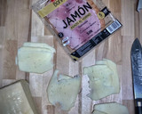 Foto del paso 4 de la receta: Bikini (en mollete casero) — sándwich mixto (en mollete casero)—