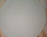 A picture of step 4 of Omelette Paratha..