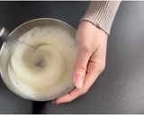 Une image de l'étape 2 de Gâteau aux pommes caramélisées.